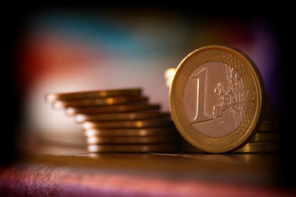  手机可以入金出金的贵金属投资平台